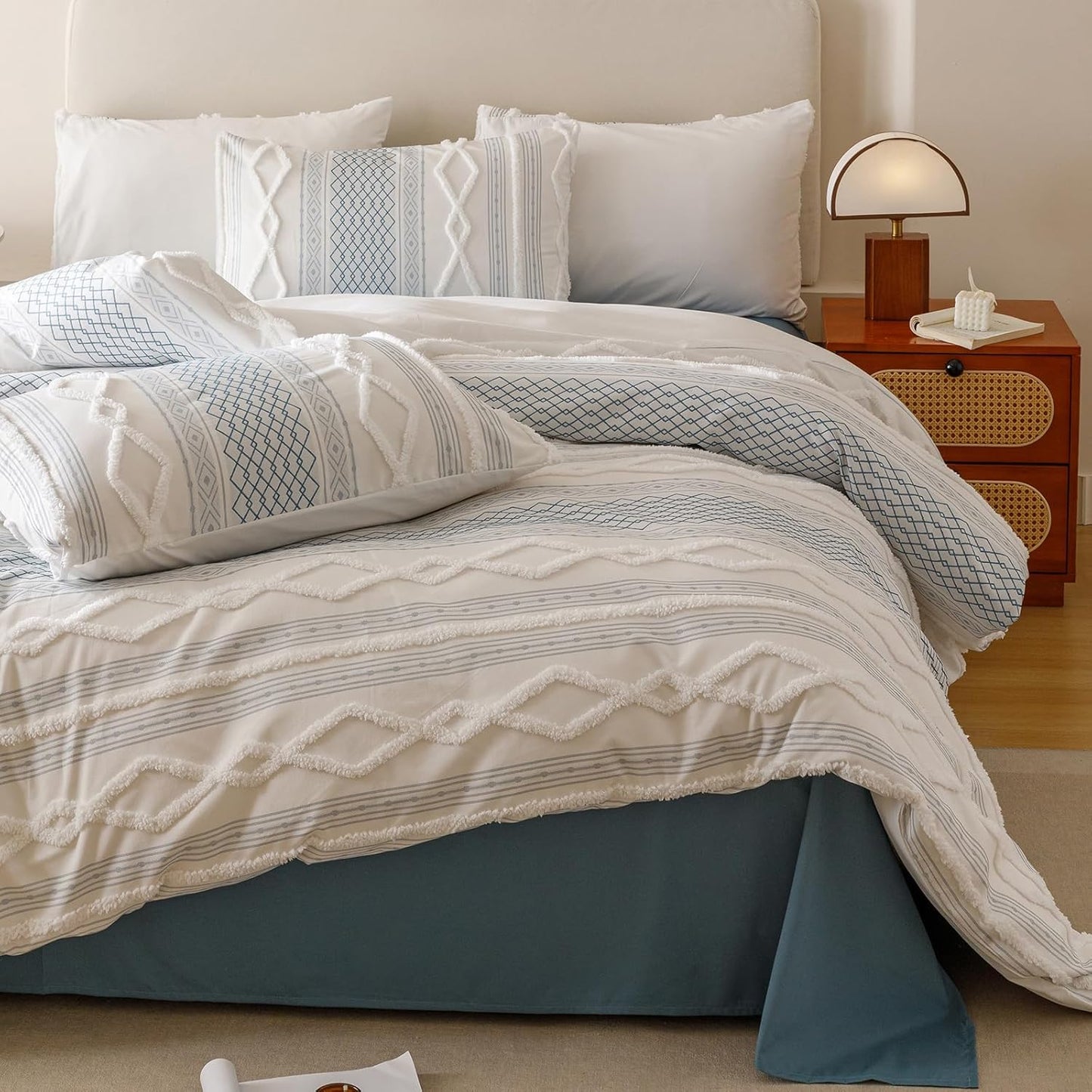Cottonight White Blue Boho Comforter Set California King Farmhouse Tufted Bedding Set Soft Bohemain Shabby Chic Blanket Quilts Embroidery Rustic Luxury Soft 3PCS Bed Set for Women Men