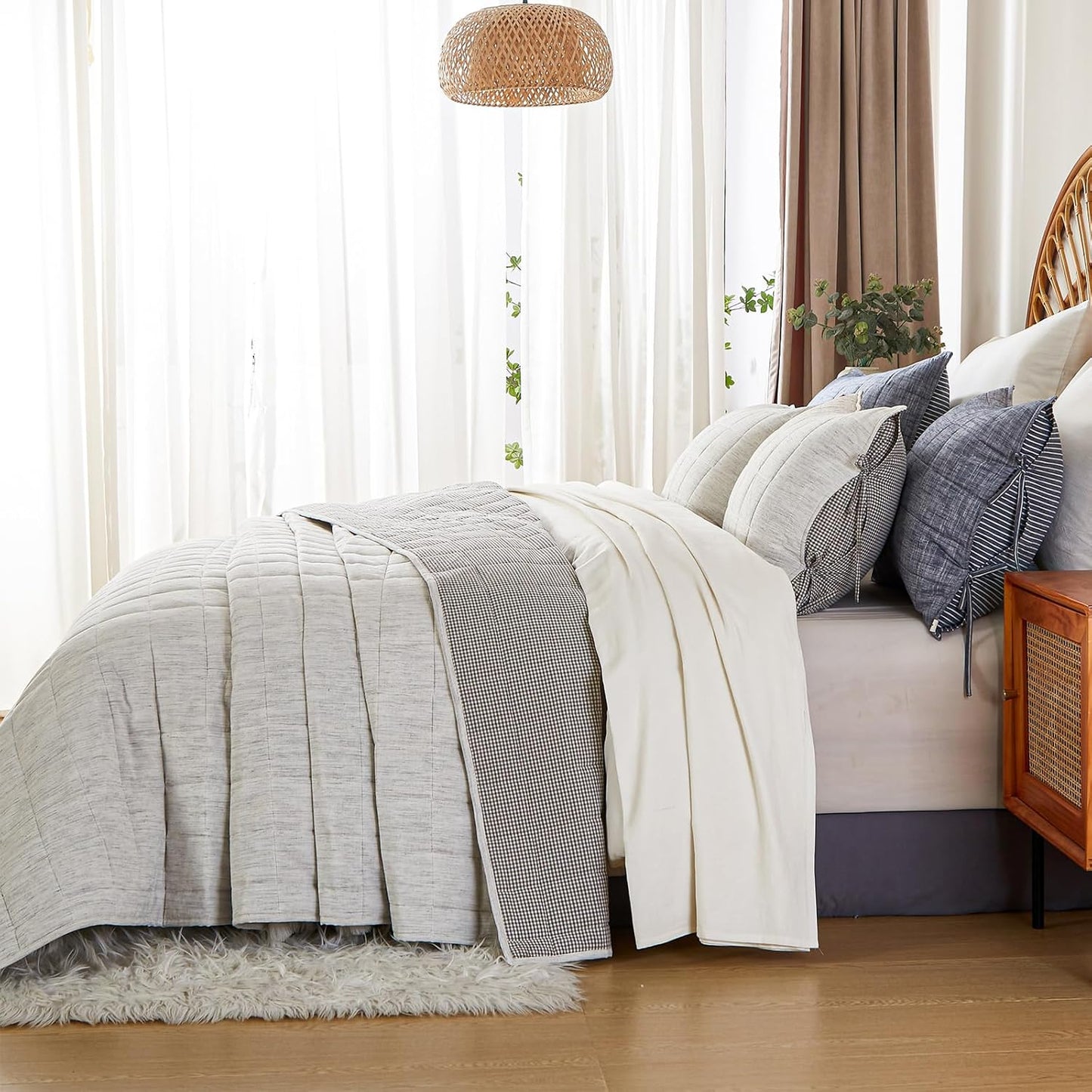 White Quilt King Size， Cotton Linen King Size Quilt Set，3-Pieces Bed Spreads with Grey Plaid Coverlet Lightweight Comforter with 2 Pillow Shams