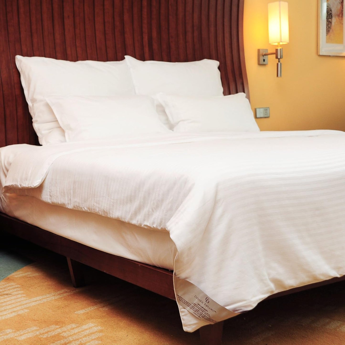 CUDDLE DREAMS Silk Comforter for Spring/Summer/Fall, 100% Long-Strand Silk Filling, Natural & Breathable (Cal. King Size)