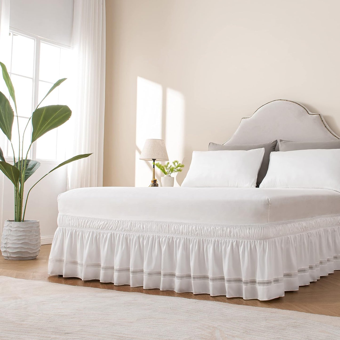 MIYE Wrap Around Ruffled Lace Bed Skirt, Elastic Dust Ruffle with Adjustable Belts,15 Inch Drop Easy to Put On, Bed Frame Cover, Machine Washable (Ruffled Lace, Full/Twin-15)