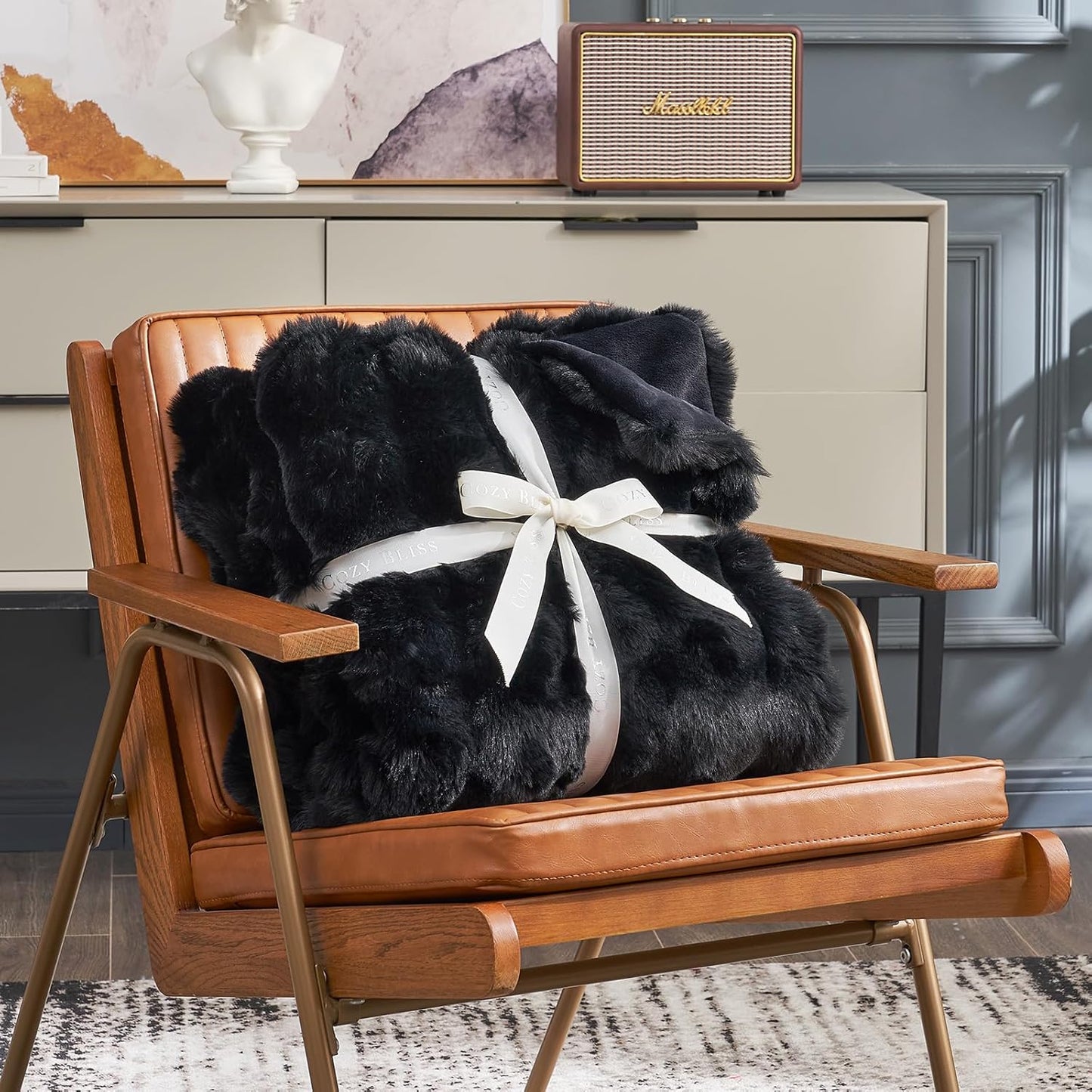 Cozy Bliss Faux Fur Throw Blanket for Couch, Fuzzy Soft Plush Thick Bubble Blanket for Sofa Bedroom Living Room, 50 * 60 Inches Black