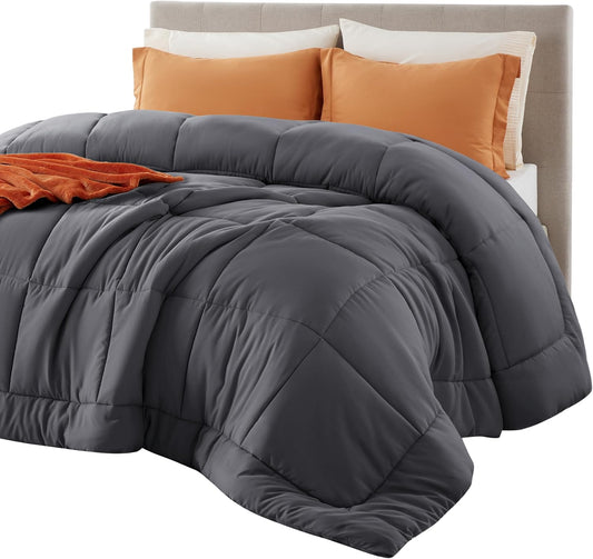 Bedsure Comforter Duvet Insert - Quilted Comforters Oversize Queen Size, All Season Duvet, GentleSoft Down Alternative Bedding, with 8 Tabs, Gifts for Women/Men, Grey, Oversize Queen 98 x 98 Inches