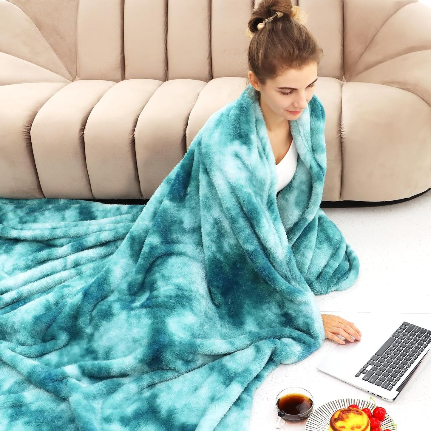 Fleece Throw Blanket Cozy Soft Lightweight Throw Blankets Warm Plush Lightblue fall blankets and throws Couch Sofa Bed Camping Travel Picnic Outdoor Blanket Bedding Kid Baby Boys Girls Adults 60x80 in