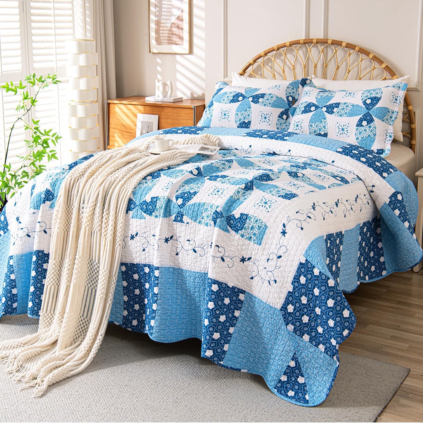 Cmfshape Blue Quilt Sets Bedspread Set 100% Cotton Patchwork Coin Pattern Bedding Set,All Season Use Lightweight Reversible Coverlet Quilts with 2 Pillow Shams(King 106"x96")