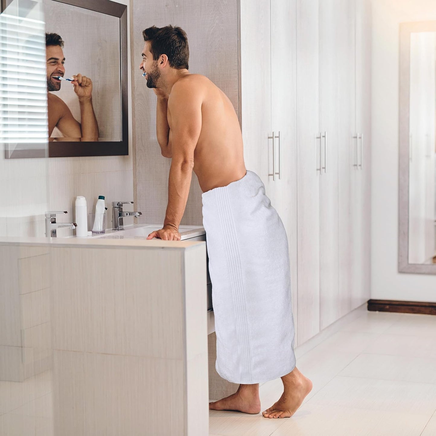 Utopia Towels Extra Large Bath Sheets 2 Pack, 35 by 70 Inches,100% Cotton Highly Absorbent & Quick Dry Bath Towel for Adults, Super Soft Towel, White