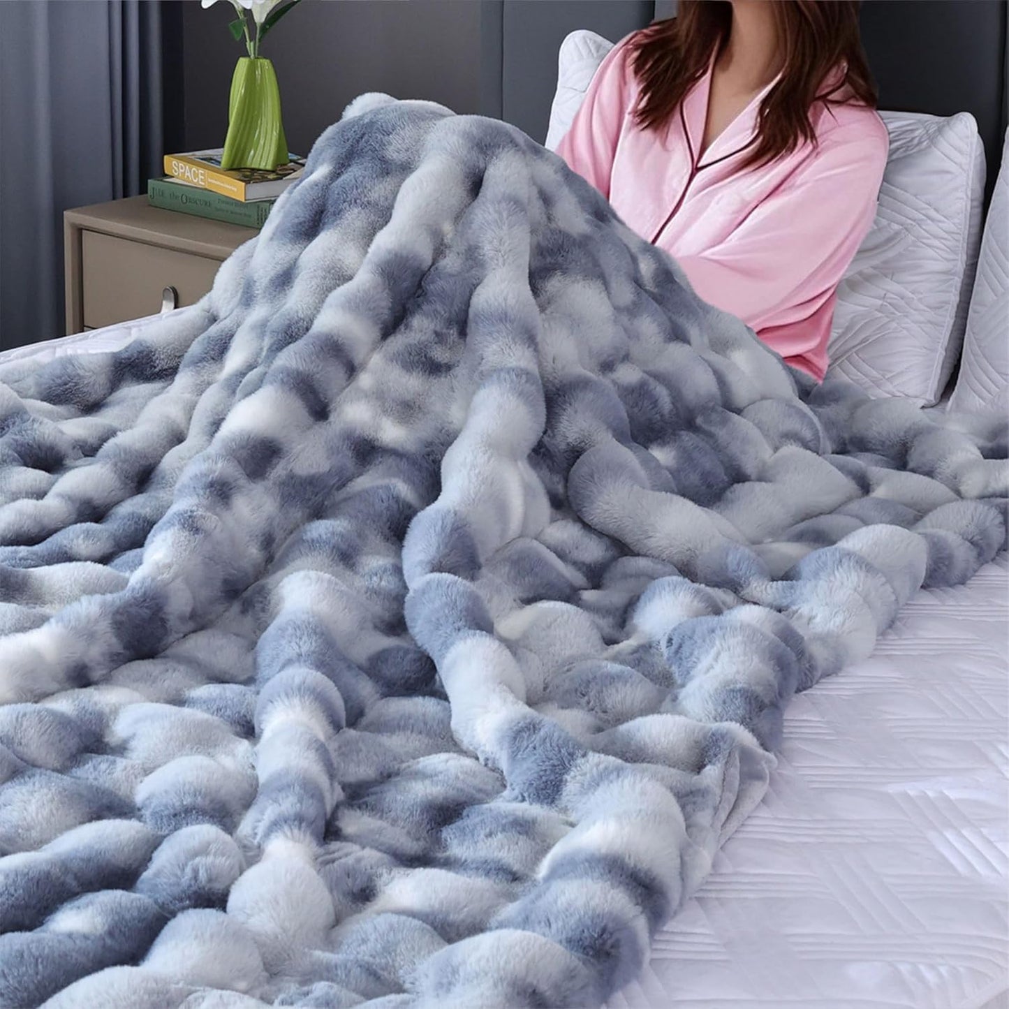 Faux Fur Soft Fluffy Tie-dye Blue Throw Blanket for Living Room Bedroom Couch 60X80 Fuzzy Bubble Thick Throw Blanket Decorative Blanket Home Decor 860 GSM