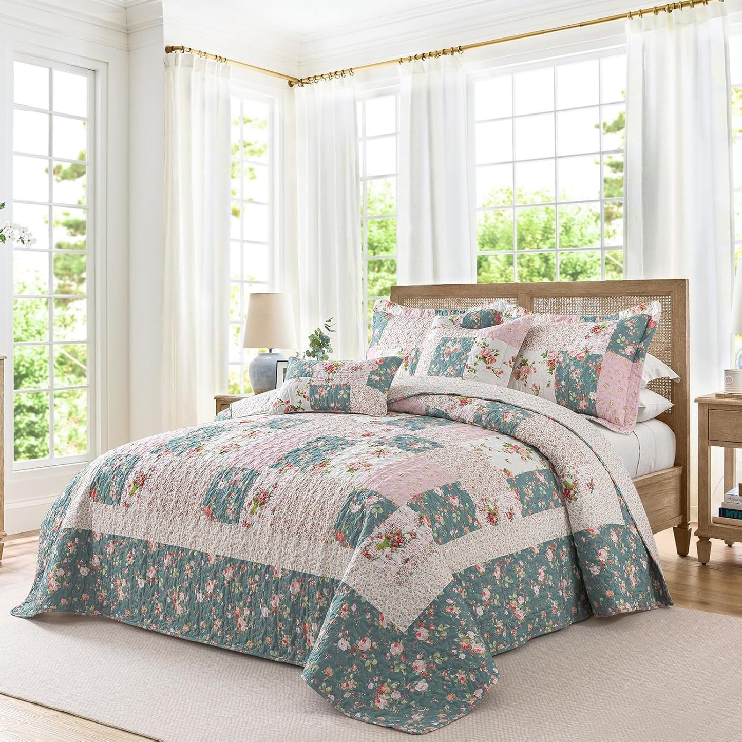 BEDIFANY French Style King Size Quilt Set for Farmhouse - 3 Pieces Cotton Filling Garden Lightweight Bedspreads King with Floral Pattern - All Season Quilt Bedding Sets for Decorations