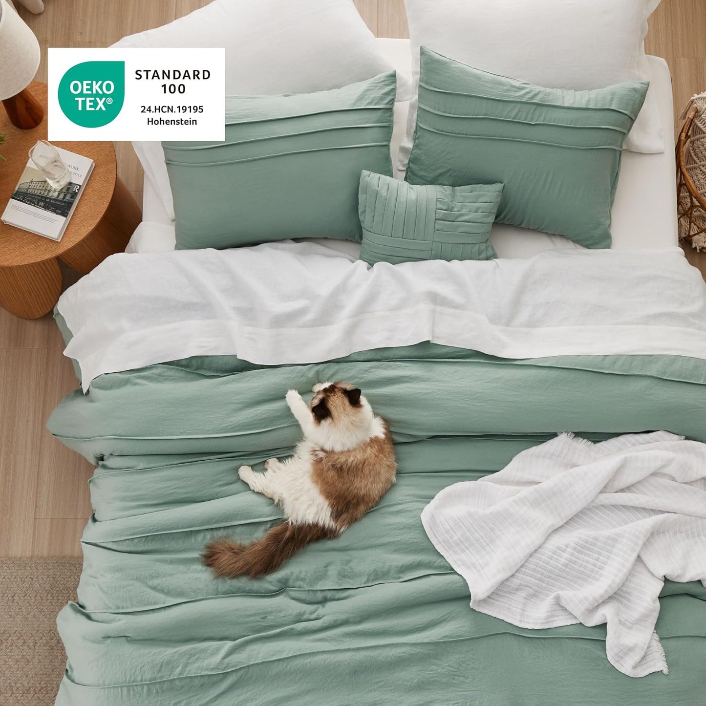 Bedsure Queen Comforter Set - 4 Pieces Pinch Pleat Bed Set, Sage Green Boho Bedding for All Season, 1 Soft Comforter, 2 Pillowcases, 1 Decorative Pillow