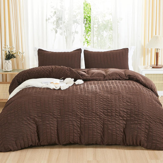 AveLom Brown Duvet Cover King(104 x 90 inches), 3 Pieces (1 Duvet Cover, 2 Pillow Cases), Seersucker Striped Soft Washed Microfiber Textured Duvet Cover Set with Zipper Closure, Corner Ties