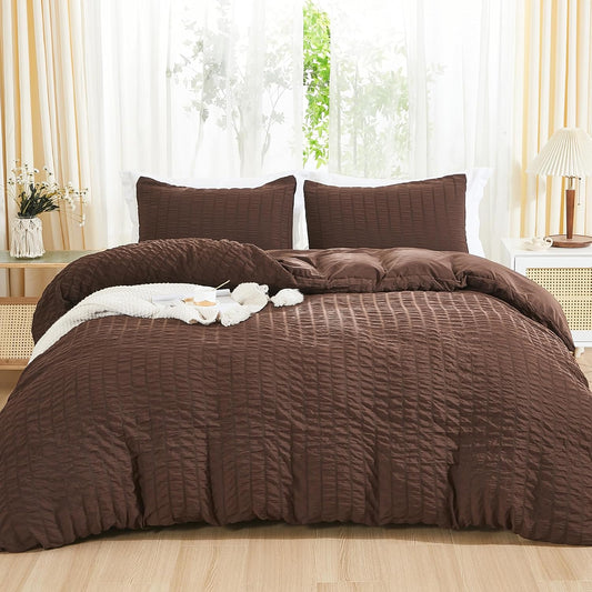 AveLom Brown Duvet Cover Cal King(104 x 98 inches), 3 Pieces (1 Duvet Cover, 2 Pillowcases), Seersucker Striped Soft Washed Microfiber, Textured Duvet Cover Set with Zipper Closure, Corner Ties