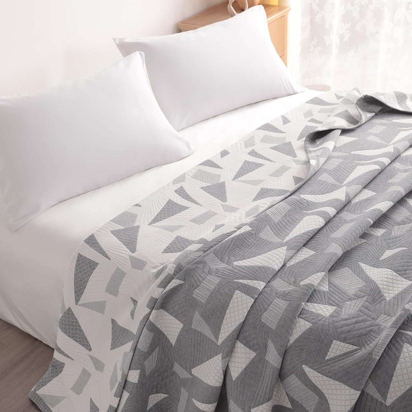 NTBAY 3 Layers Cotton Muslin 106x92 King Bed Blanket, Super Soft Breathable Thermal Yarn Dyed Quilt for Adults, Perfect Lightweight Blanket for Couch Sofa Bed All Seasons, Grey Triangle