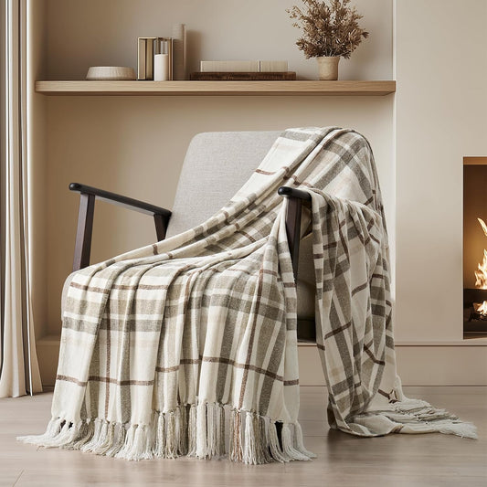 EVERGRACE Plaid Chenille Throw Blanket for Couch, Super Soft Cozy Decorative Farmhouse Plaid Throw with Tassels, Lightweight Chenille Knit Throw for Bed Sofa Gift Home Decor, Beige 50”x60”