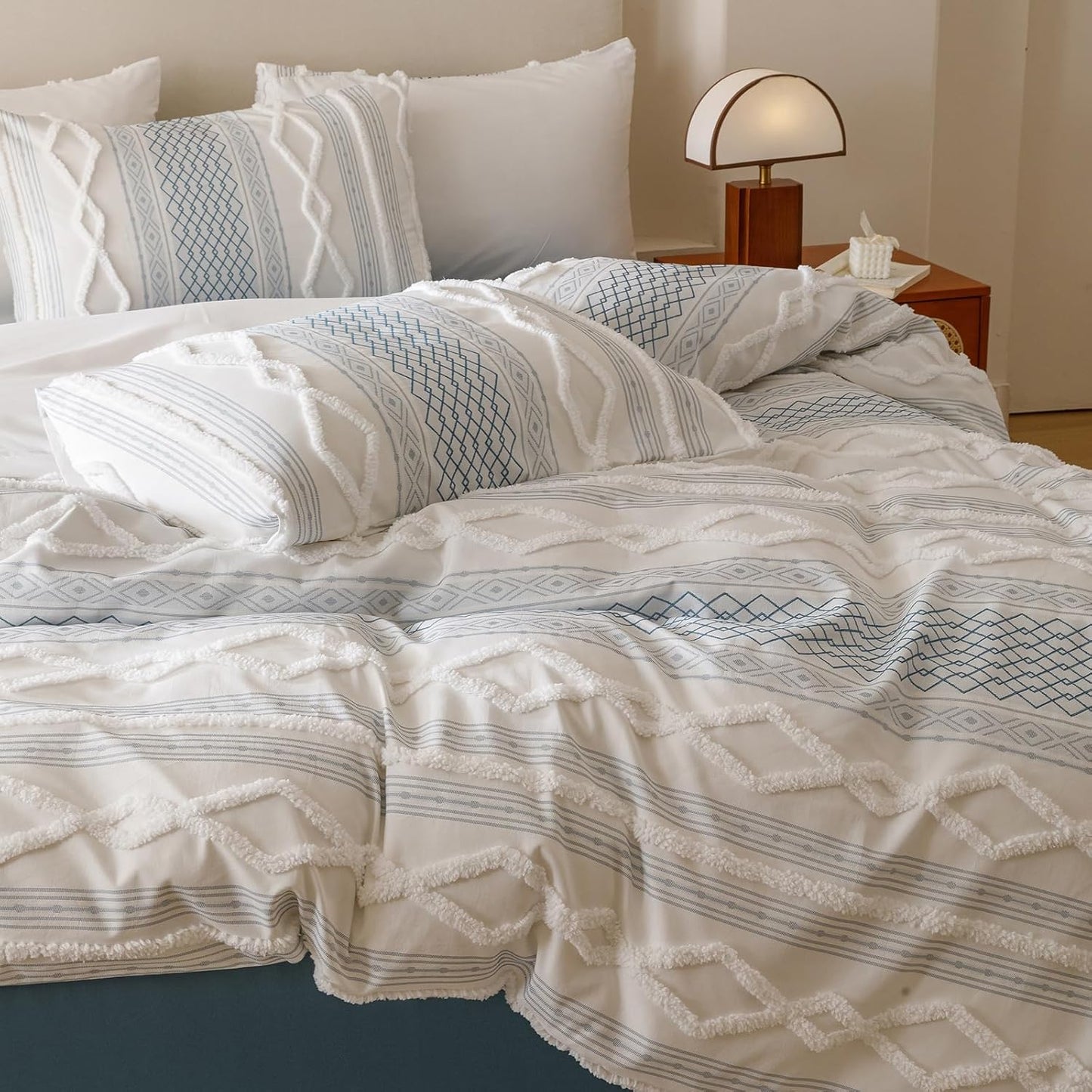 Cottonight White Blue Boho Comforter Set Twin Farmhouse Tufted Bedding Set Soft Bohemain Shabby Chic Blanket Quilts Embroidery Rustic Luxury Soft 3PCS Bed Set for Women Men