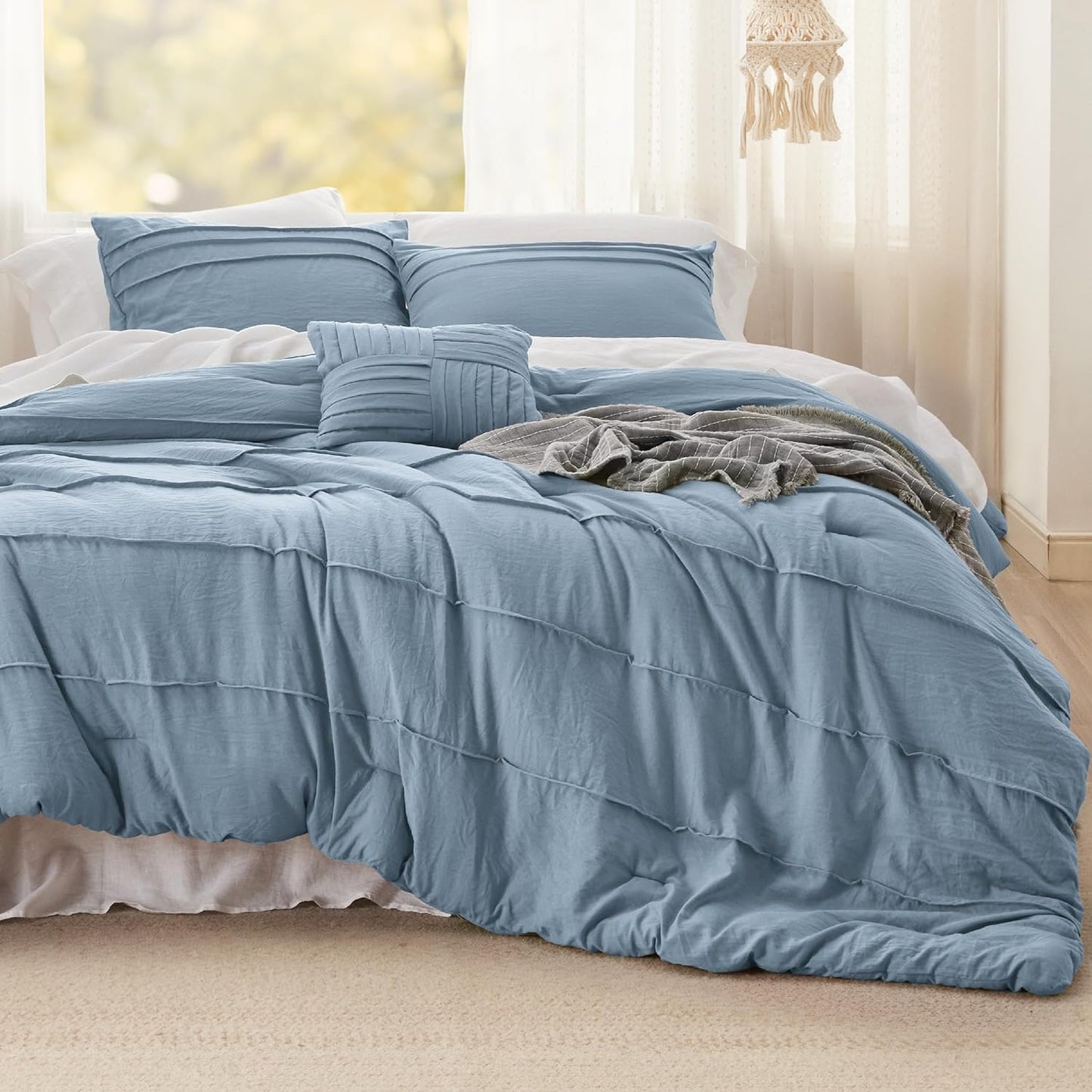 Bedsure King Comforter Set - 4 Pieces Pinch Pleat Bed Set, Light Blue Boho Bedding for All Season, 1 Soft Comforter, 2 Pillowcases, 1 Decorative Pillow
