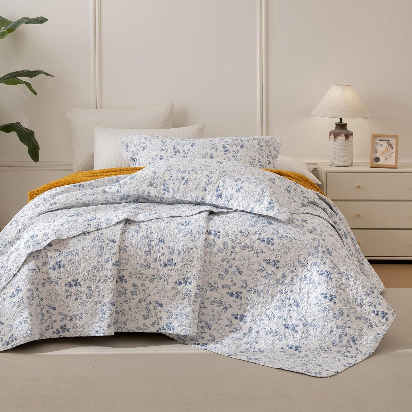 Lady Ann Cotton Quilt Sets King Size - Blue and White Floral & Leaves Pattern Botanical Printed Quilted Bedding, 3 Pcs Lightweight Soft Bedspread Sets King Coverlet for All Season