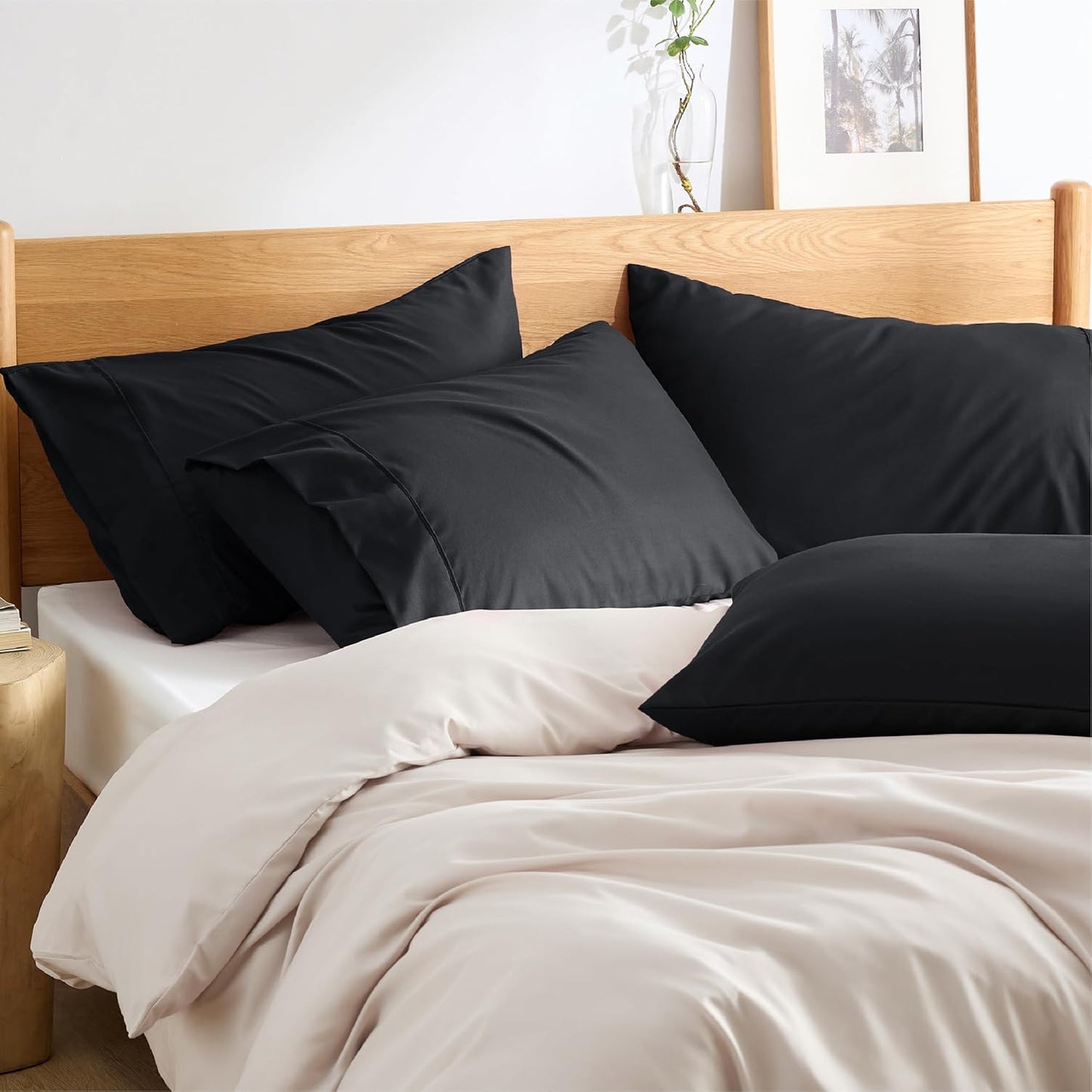 Bedsure Queen Pillow Cases Set of 4 - Black Brushed Microfiber Pillowcases 4 Pack, Super Soft Pillowcase, Pillow Case Covers with Envelope Closure, Wrinkle, Fade and Stain Resistant, 20x30 Inches