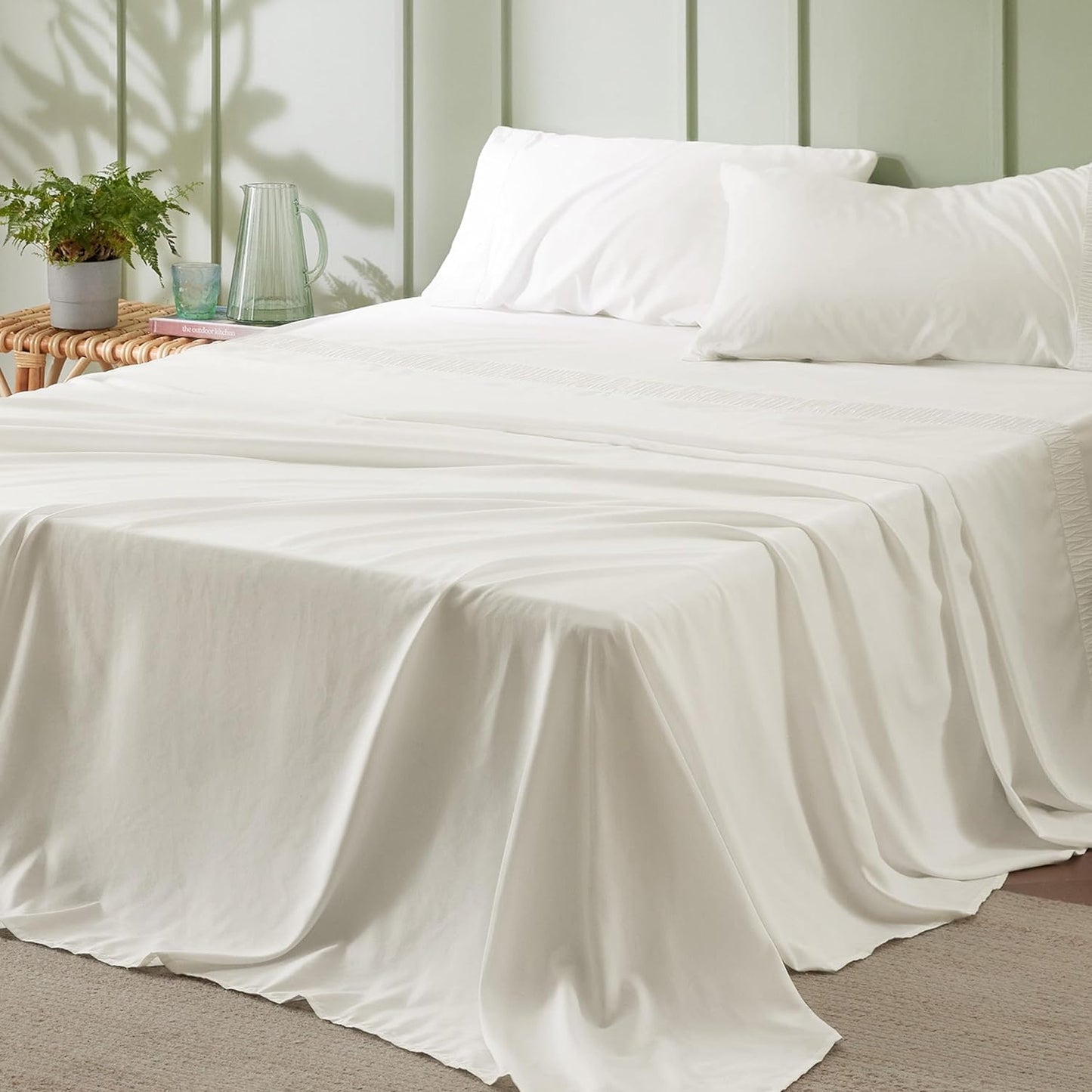 Bedsure Full Size Bed Sheets - 4 Pieces Soft Full Sheet Set - Breathable & Cooling - Hotel Luxury - Easy Care Polyester Microfiber Bedding for Women, Men, Ivory