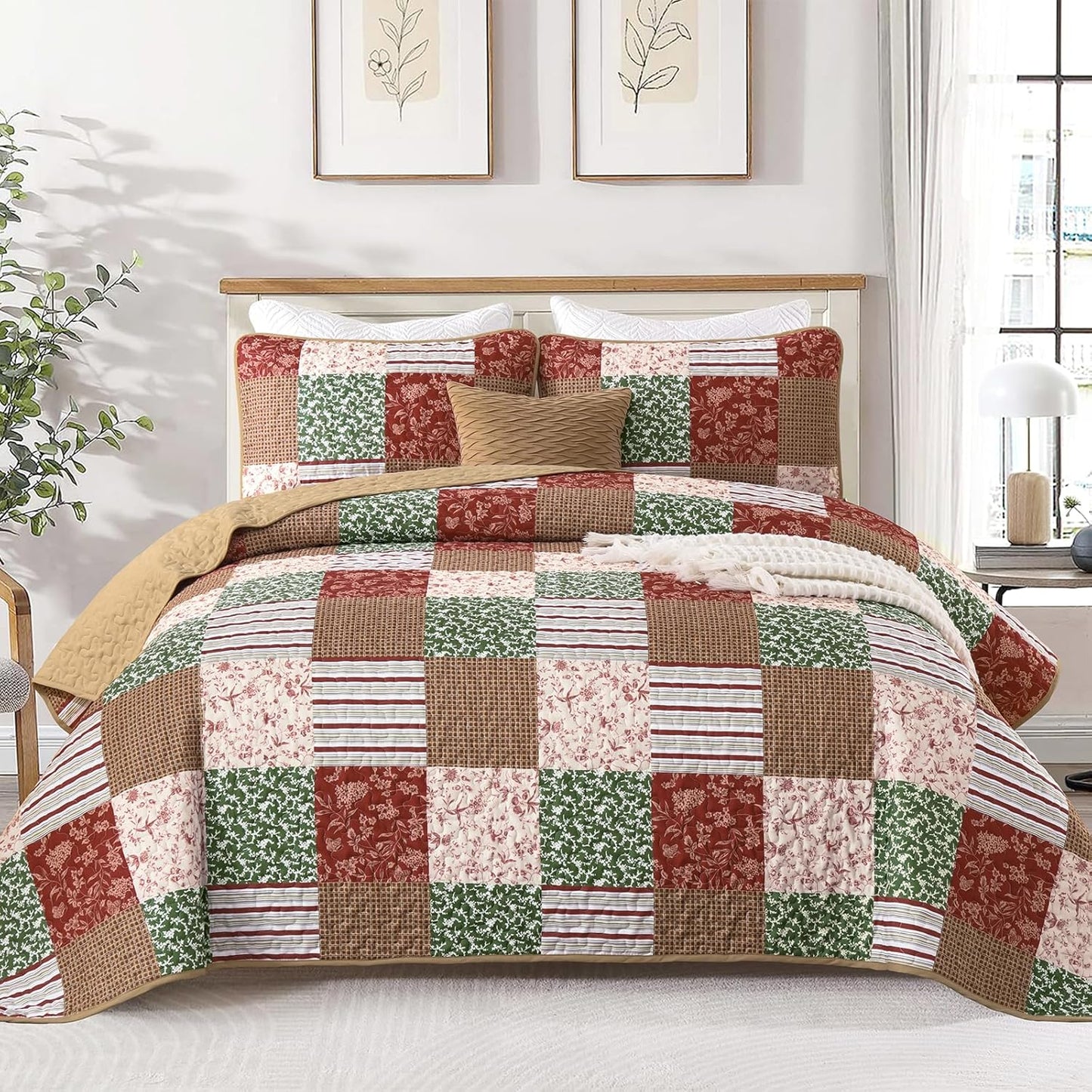 Mybedsoul Christmas Quilt Set Queen Size, 3 Pieces Red Green Floral Plaid Bedspread Coverlet Set, Reversible Soft Microfiber Bedding Set for All Season, Fall Winter Queen Christmas 90"x96"
