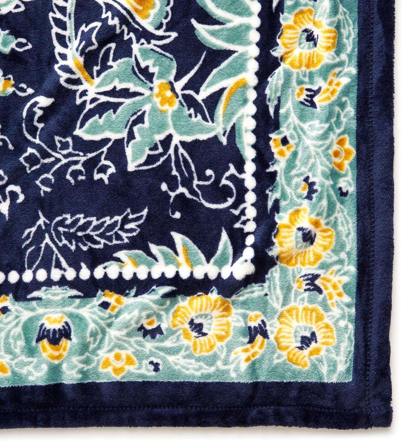 Vera Bradley Women's Disney Fleece Plush Throw Blanket
