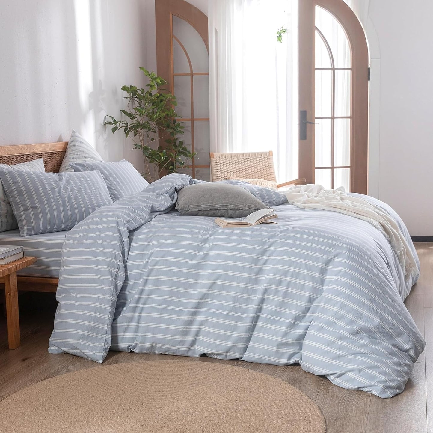 BESTOUCH Duvet Cover Set 100% Washed Cotton Linen Feel Super Soft Comfortable Chic Lightweight 3 PCs Home Bedding Set Cornflower Blue & White Stripes King