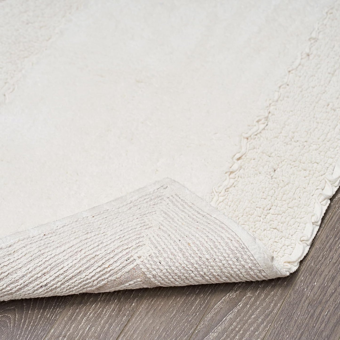 Laura Ashley Ruffle Border Ivory 17" x 24"/ 20" x 32" 100% Cotton Bath Rug Set