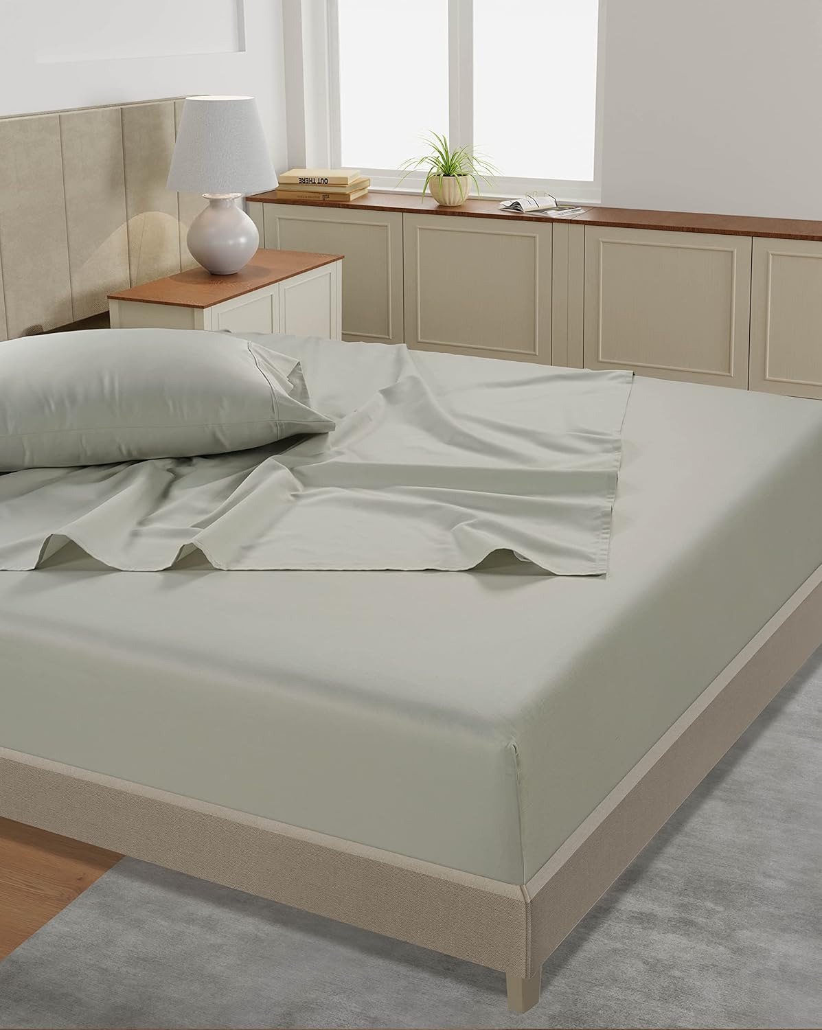 LANE LINEN Split King Sheet Set – 450 Thread Count 100% Cotton Cooling Sheets, Soft & Breathable Sateen Weave, 15” Deep Pocket Fully Elasticized Fitted Sheet, Machine Washable, Moonstruck