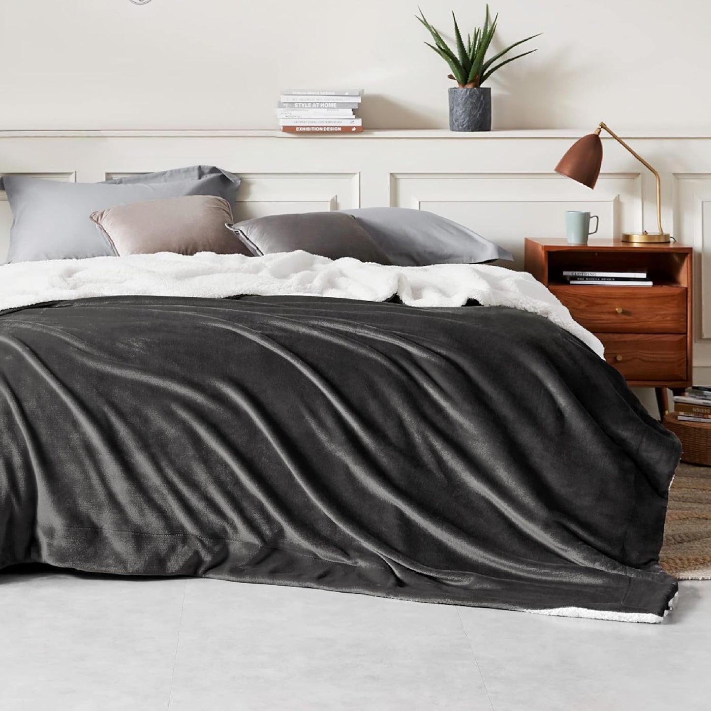 Bedsure GentleSoft Sherpa Fleece Blankets King Size for Bed - Thick and Warm Throw for Women and Men, Soft Fuzzy Plush King Blanket for Winter, Charcoal, 108x90 Inches