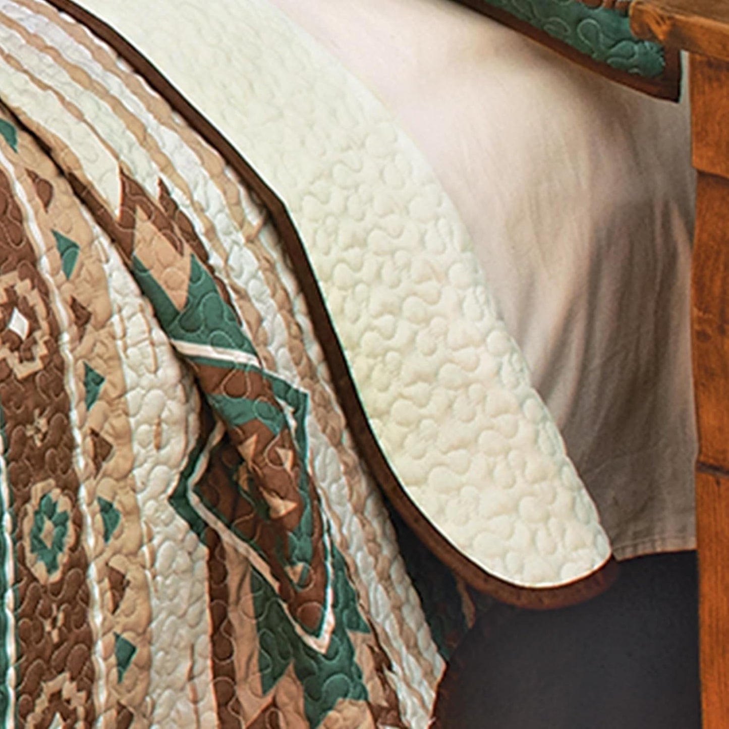 BLACK FOREST DECOR Spirit Walk Quilt Bed Set - Queen, Western Style, Lightweight Southwest Diamond Motif Bedding, Machine Washable