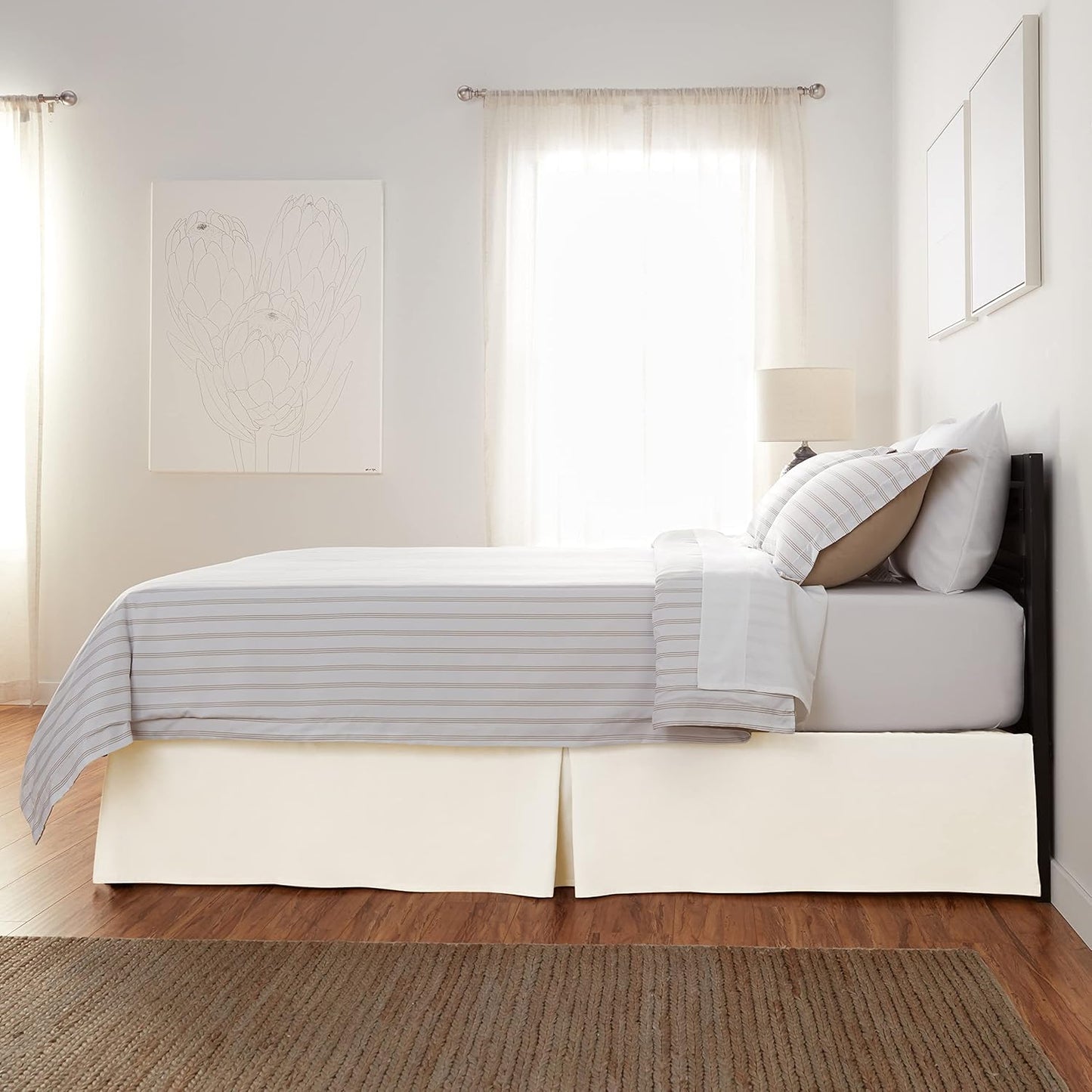 Amazon Basics Lightweight Pleated Bed Skirt, Queen, Off White, Solid