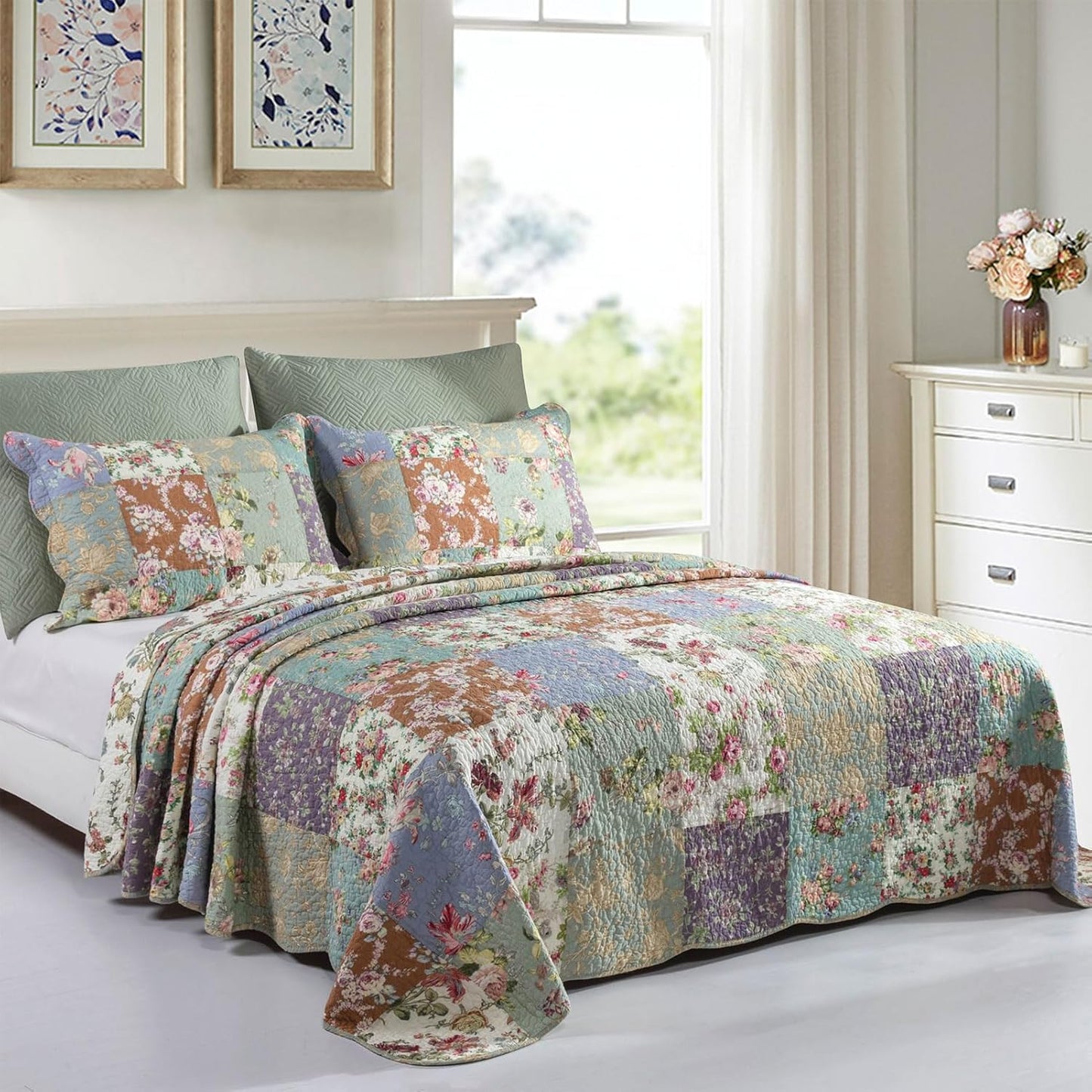 YAYIDAY Oversized Queen Quilt Set Patchwork Bedspread (110x118 Inch) - 100% Cotton Reversible Breathable Floral Quilted Coverlet with Pillow Shams Fit All Season