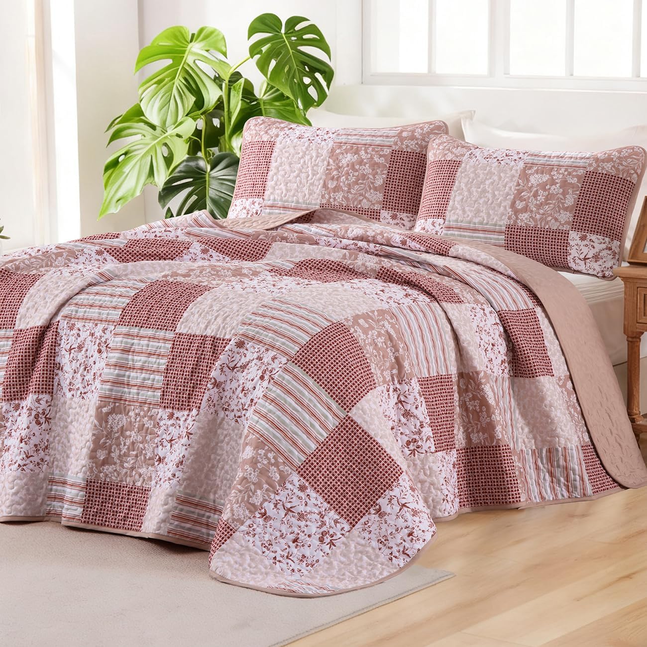 Mybedsoul Patchwork Quilt Set Queen Size, 3 Pieces Pink Floral Plaid Bedspread Coverlet Set, Reversible Soft Microfiber Bedding Set for All Season, Fall Winter Queen 90"x96"
