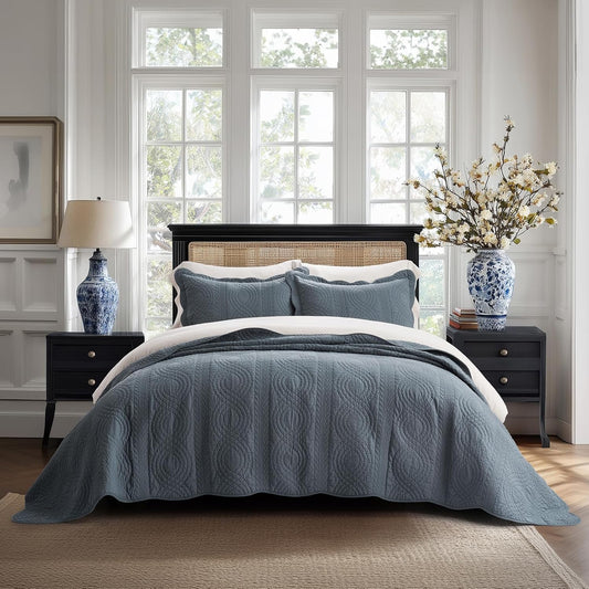 EVERGRACEHOME 100% Cotton Scallop Quilt Set, Queen Size 3 Piece Set – Lightweight Bedspread with 2 Shams, Soft Prewashed Matelasse Coverlet for Cozy and Elegant Bedding, Stormy Blue
