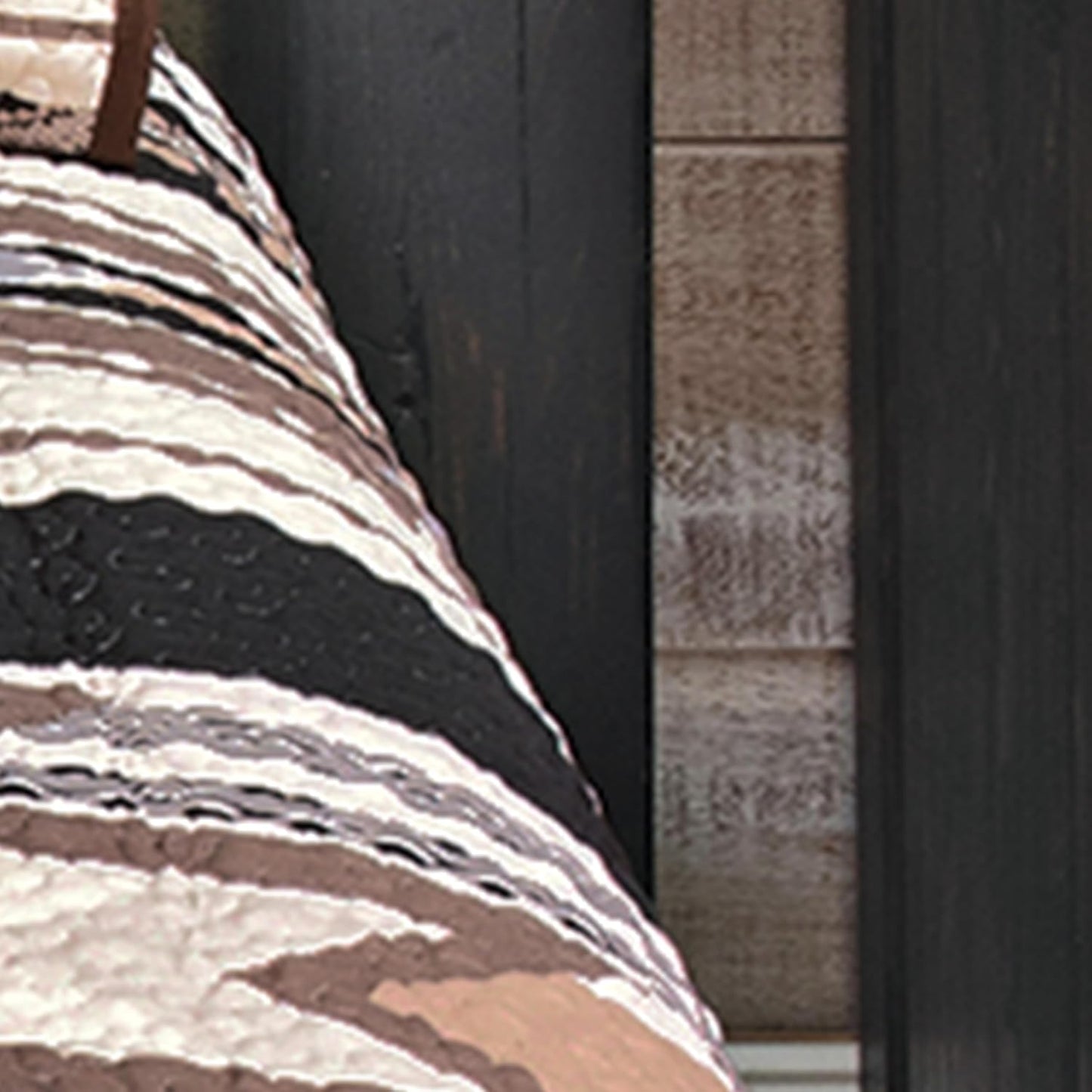 BLACK FOREST DECOR Sunset Crossing King Quilt Set - Lightweight, Southwestern Style Bedding with Bold Geometric Print, Includes Quilt and Shams, Machine Washable