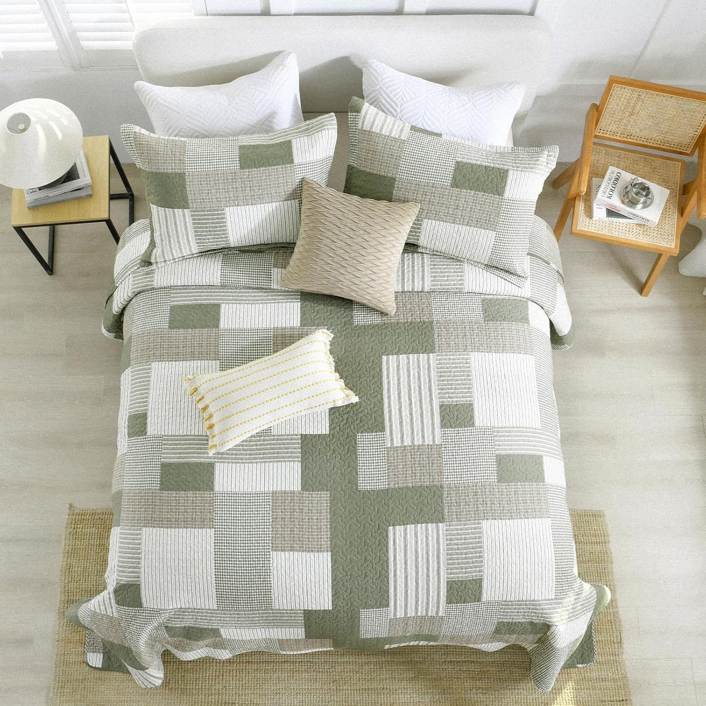 Uniclinens Plaid Quilt Set Queen Size, Patchwork Light Green Quilt Bedding Set, 100% Cotton Bedspreads, Farmhouse Rustic Lightweight Comforter, 3 Pieces Set with 2 Pillowshams, Green/Brown/Beige