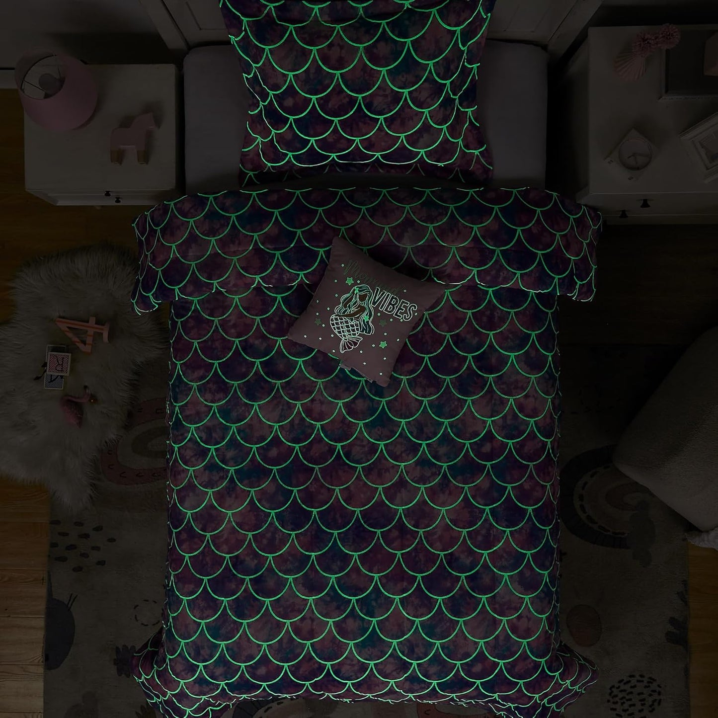 Twin Comforter Set for Girls- 3 Pieces Glow in The Dark Mermaid Twin XL Bedding Set with 1 Comforter, 1 Decor Pillow & 1 Pillow Shams