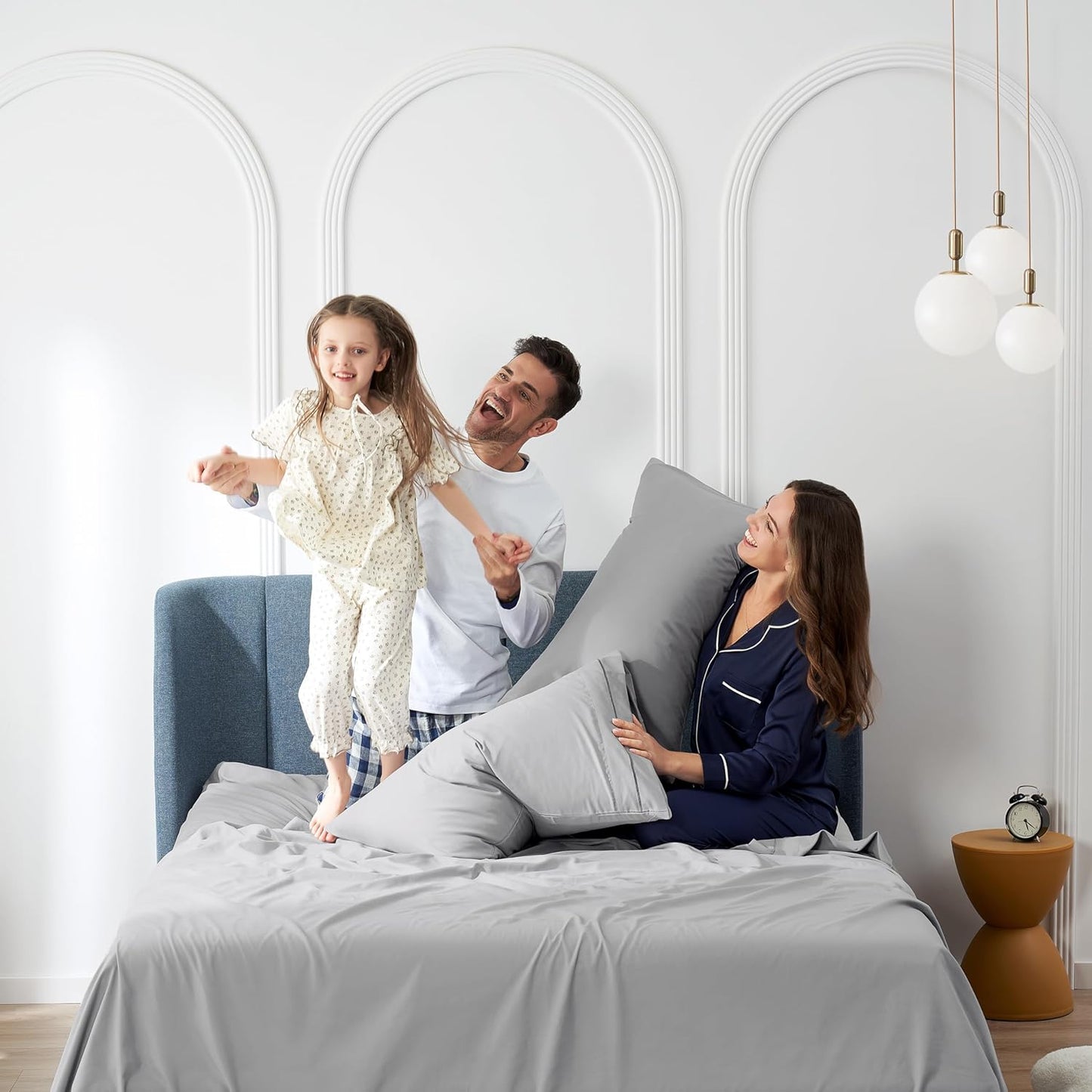CASUAL LIVING King Sheets 4 Piece Set with 2 Pillowcases, Soft Microfiber Hypoallergenic Washable Deep Pocket Lightweight Bedding Elasticized, King Sheet Sets, Grey