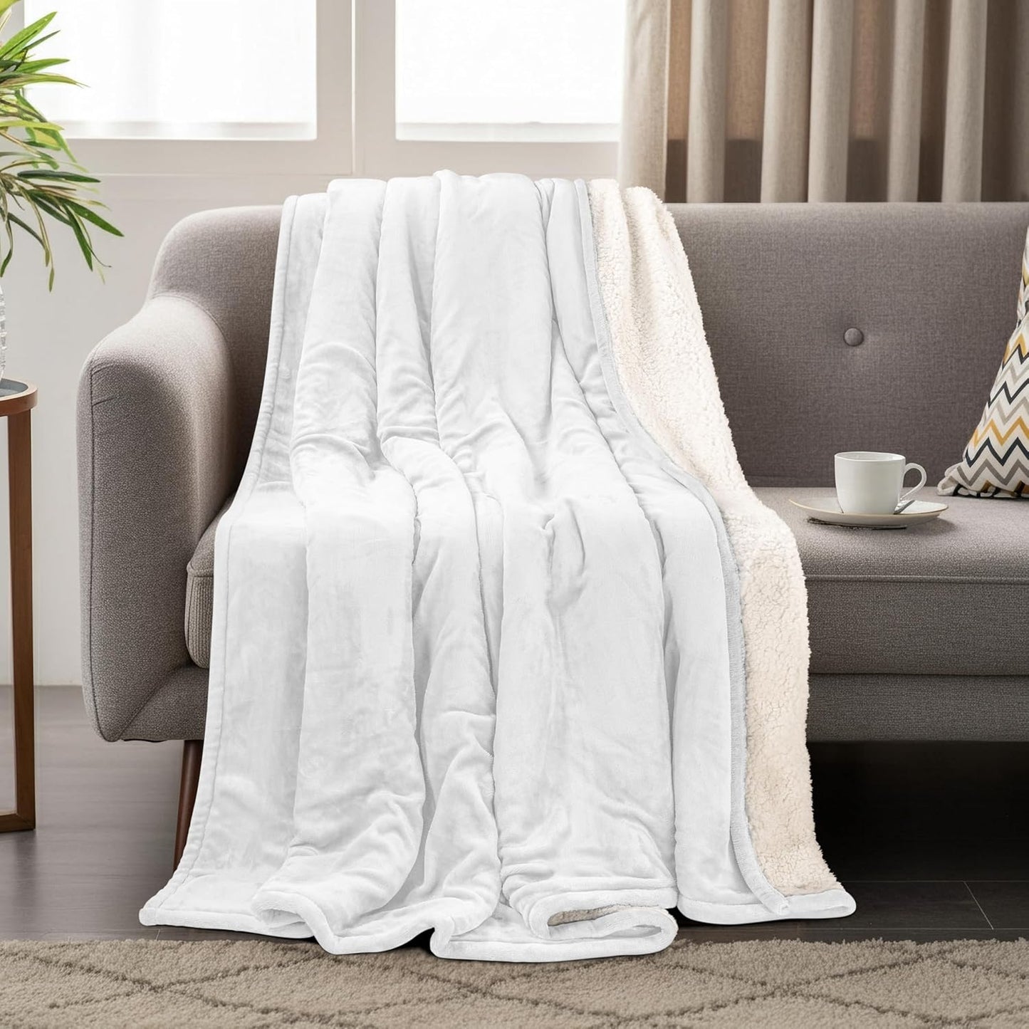 Utopia Bedding Sherpa Blanket Twin Size (White, 90x66 Inches) - Soft Lightweight Plush Fleece Reversible Blanket for Bed, Sofa, Couch, Camping and Travel