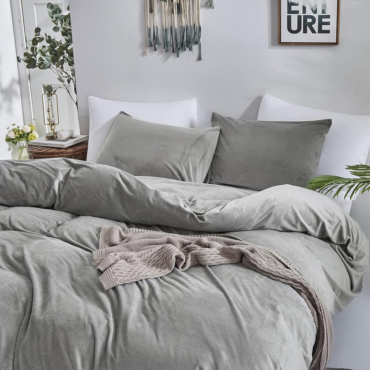 Cottonight Gray Velvet Comforter Set Queen Plush Fluffy Grey Flannel Bedding Comforter Set Full Modern Warm Thick Heavyweight Winter Grey Comforter with 2 Pillowcases for Men Women Hotel Quality
