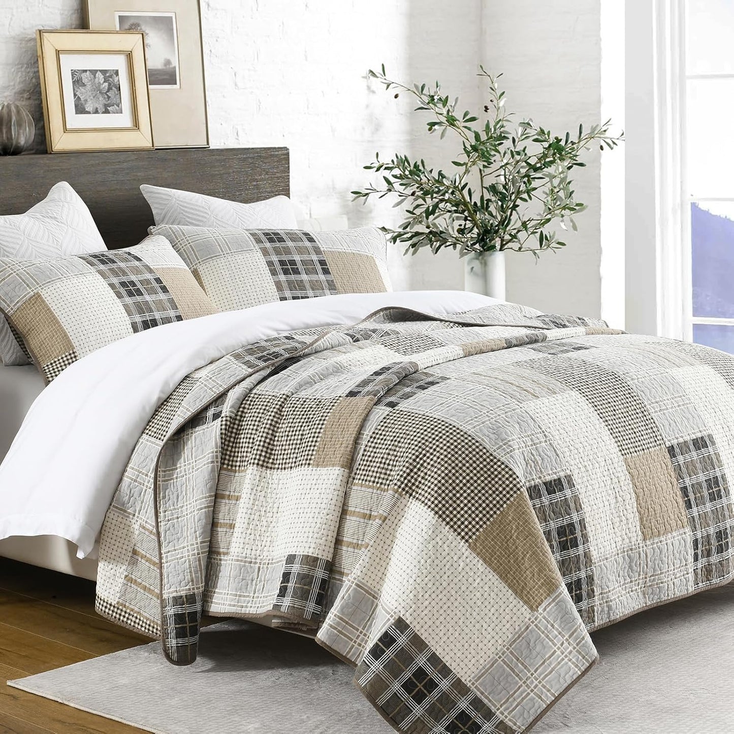 KALOOLA Plaid Queen Quilt Set, 100% Cotton Beige Queen Quilt Bedding Set, Farmhouse Reversible Quilted Bedspread Coverlet with 2 Pillow Shams, Lightweight Thin Comforter for All Season, 3 Pieces