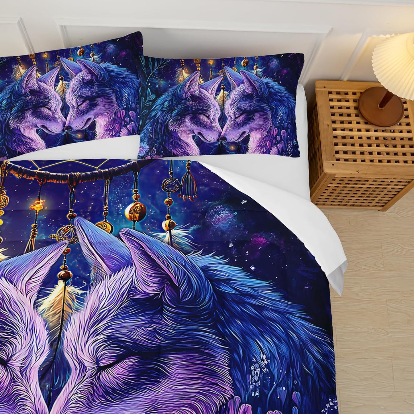 Purple Wolf Bedding Comforter Set Queen Size，Dreamcatcher Flower Quilt Bedding Set Queen，with 1 Comforter with 2 Pillow Case，Wolf Bedroom Decor for Kids Girls Boy