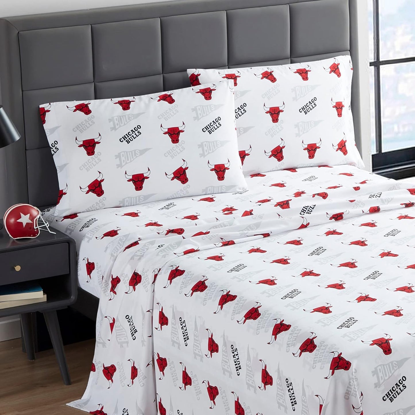 NORTHWEST Officially Licensed Chicago Bulls NBA Full Size Sheet Set – Soft Team Logo Bedding for Dorms, Bedrooms, Fan Caves & Game Day Style