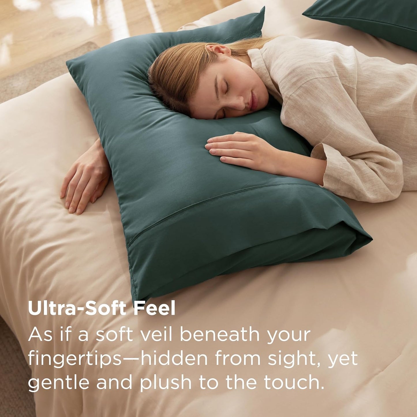Bedsure Queen Pillow Cases Set of 2 - Forest Green Brushed Microfiber Pillowcase 2 Pack, Super Soft and Cozy Pillow Case Covers with Envelope Closure, Wrinkle, Fade and Stain Resistant, 20x30 Inches