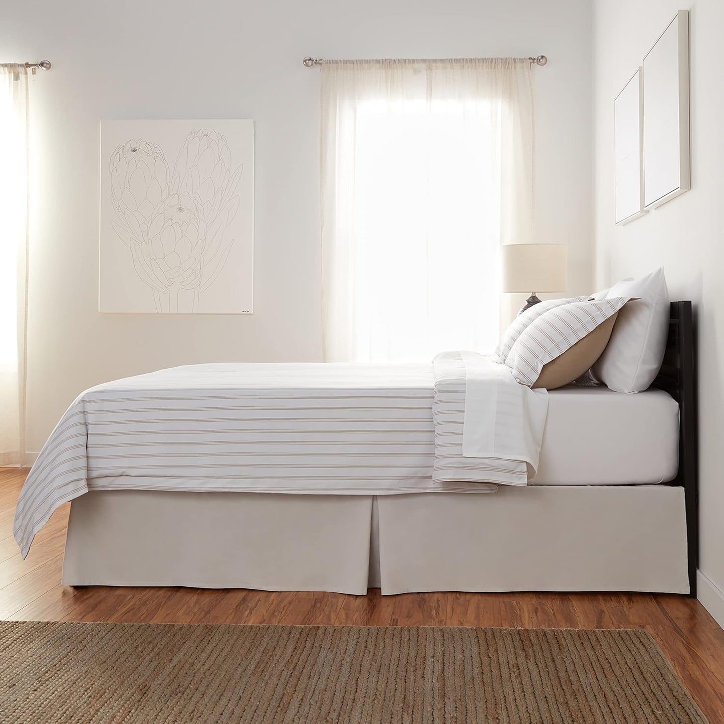 Amazon Basics Lightweight Pleated Bed Skirt, Queen, Light Grey, Solid