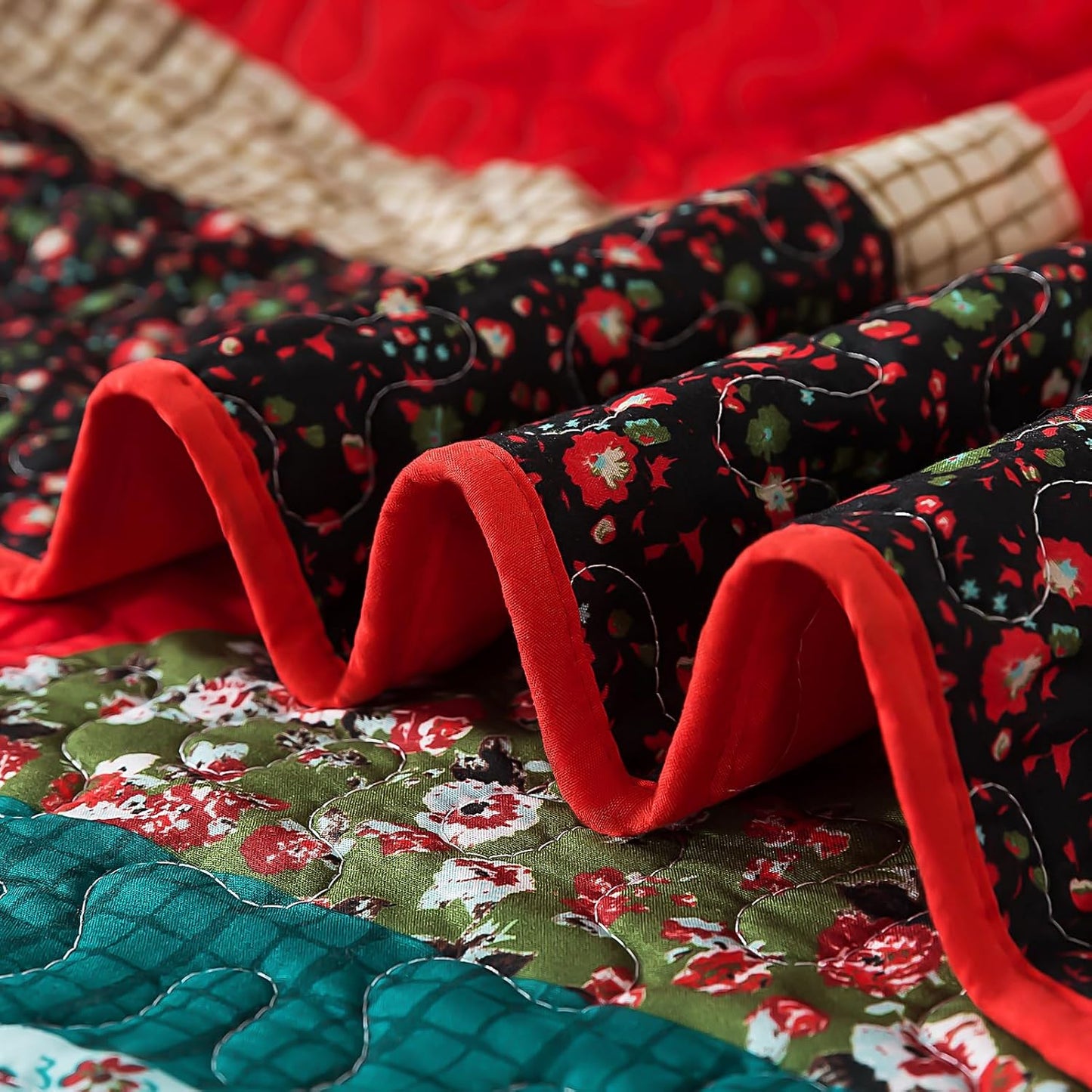 BEDIFANY Christmas Queen Size Quilt Set - Cotton Bedspreads Queen for Bed - Lightweight Farmhouse Queen Quilt Bedding Sets for All Seasons, 3 Pieces