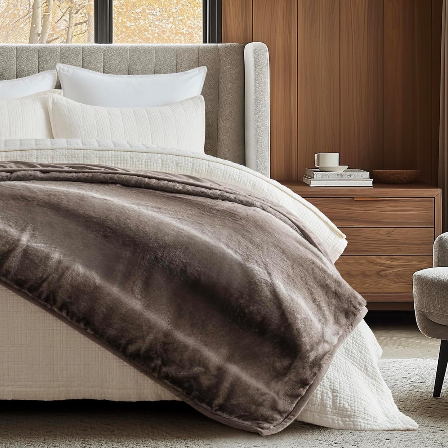 EVERGRACEHOME Ultra Soft Luxury Fluffy Mink Faux Fur Throw Blanket, Thick Warm Fall Winter Blankets for Bed, Couch, Cozy Plush Reversible Blanket for Chair, Sofa (Ombré Hazel Brown, 60"x80")