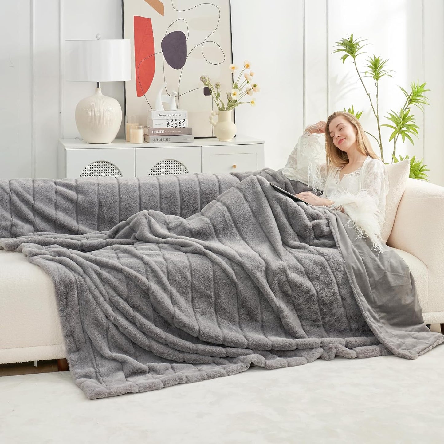 Cozy Bliss Faux Fur Throw Blanket for Couch, Cozy Warm Plush Striped Blanket for Sofa Bedroom Living Room, 90 * 90 Inches Grey