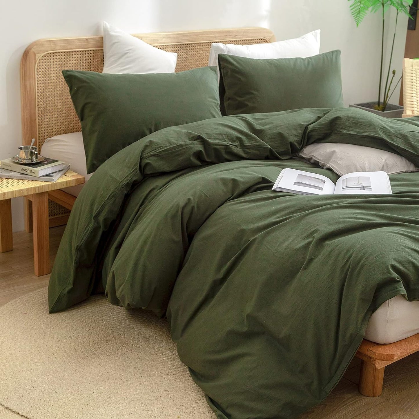 BESTOUCH Duvet Cover Set 100% Washed Cotton Linen Feel Super Soft Comfortable Chic Lightweight 3 PCs Home Bedding Set Solid Olive Green Super King