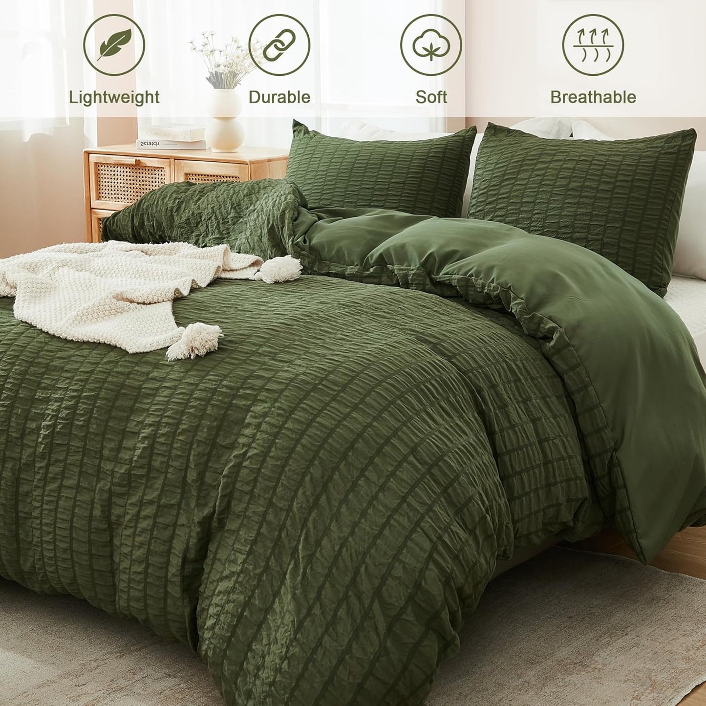 AveLom Dark Olive Green Seersucker Duvet Cover Set Queen (90 x 90 inches), 3 Pieces (1 Duvet Cover + 2 Pillowcases), Ultra Soft Washed Microfiber, Textured Duvet Cover with Zipper Closure, Corner Ties