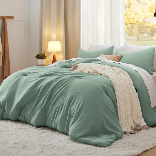 Bedsure Full Size Comforter Set, Sage Green Soft Prewashed Bedding for All Seasons, 3 Pieces GentleSoft™ Warm Down Alternative Bed Set, 1 Lightweight Comforter (82"x86") and 2 Pillowcases (20"x26")