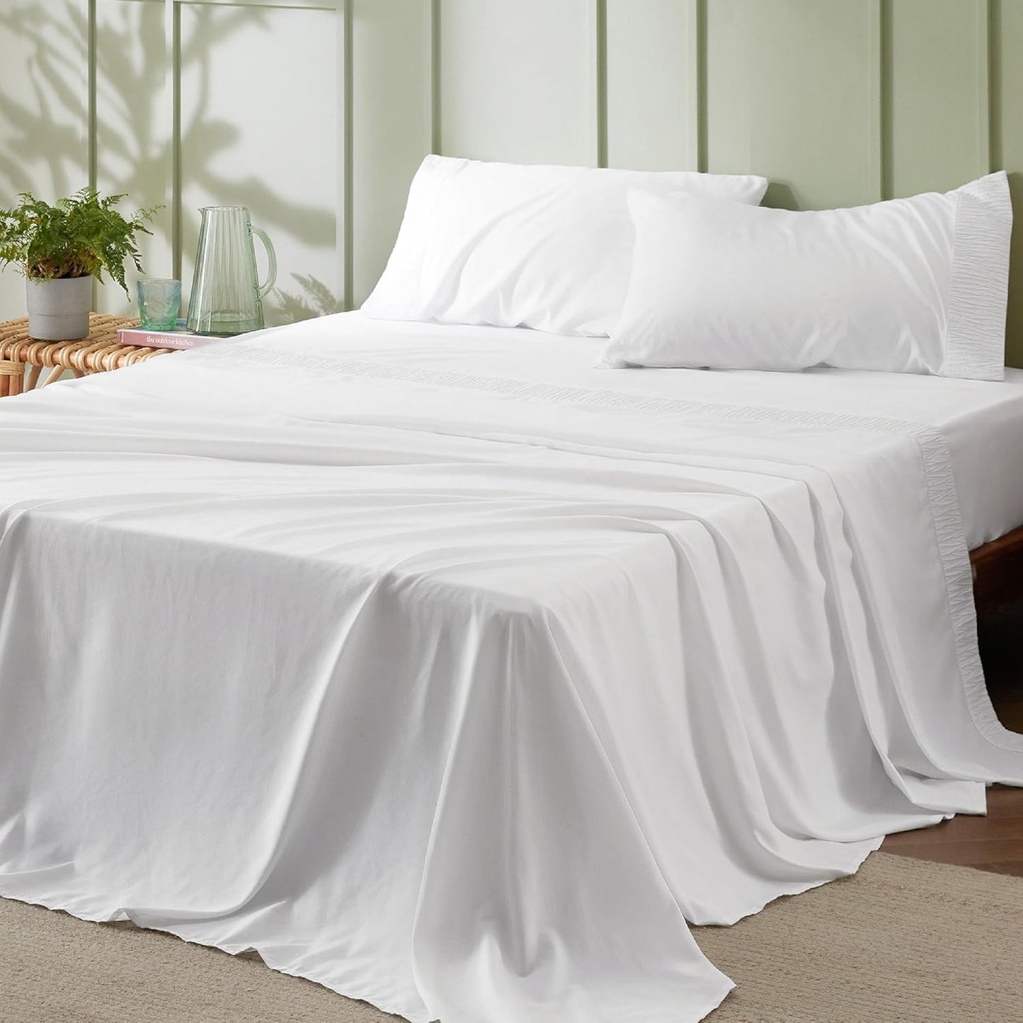 Bedsure California King Sheet Sets - 4 Pieces Soft Cal King Sheets - Breathable & Cooling - Hotel Luxury - Easy Care Polyester Microfiber Bedding for Women, Men, White